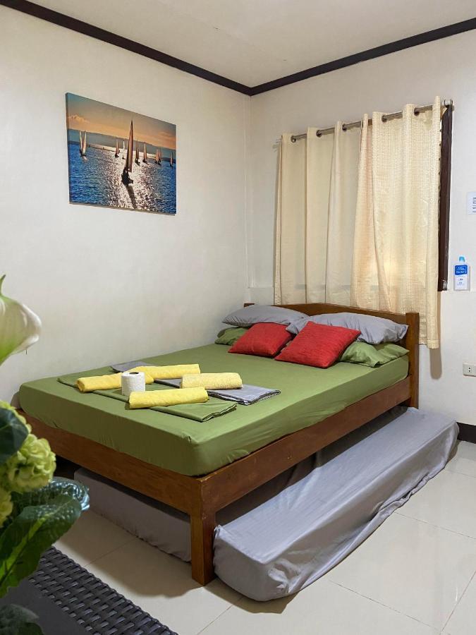 Alona Bohol Backpackers Hostel Panglao Island Room photo
